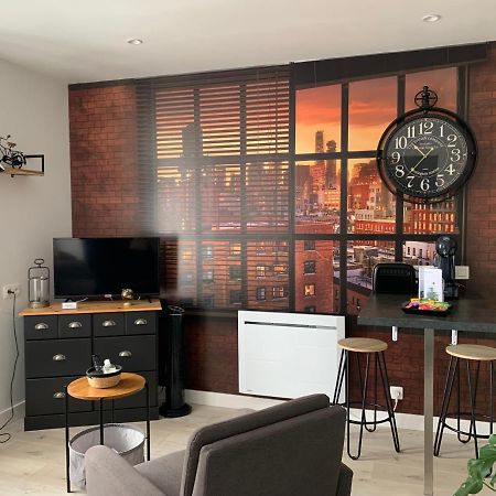 Le Petit Loft - Studio - Wifi - Coeur De Ville - Parking Pont-l'Abbe Luaran gambar