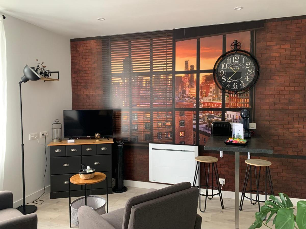Le Petit Loft - Studio - Wifi - Coeur De Ville - Parking Pont-l'Abbe Luaran gambar